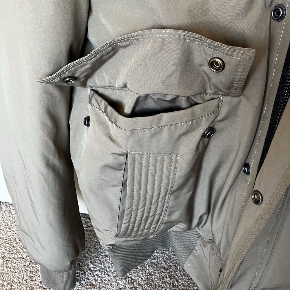 JetLag Jacket - Picture 7 of 9